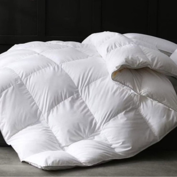 Apsmile Hotel Collection Down & Feathers Bedding - White | king - Picture 1 of 6